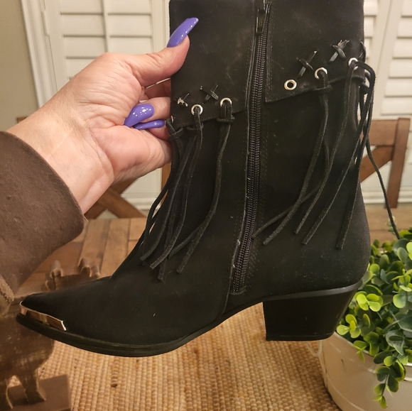 Vintage leather boots with fringe - Picture 7 of 14